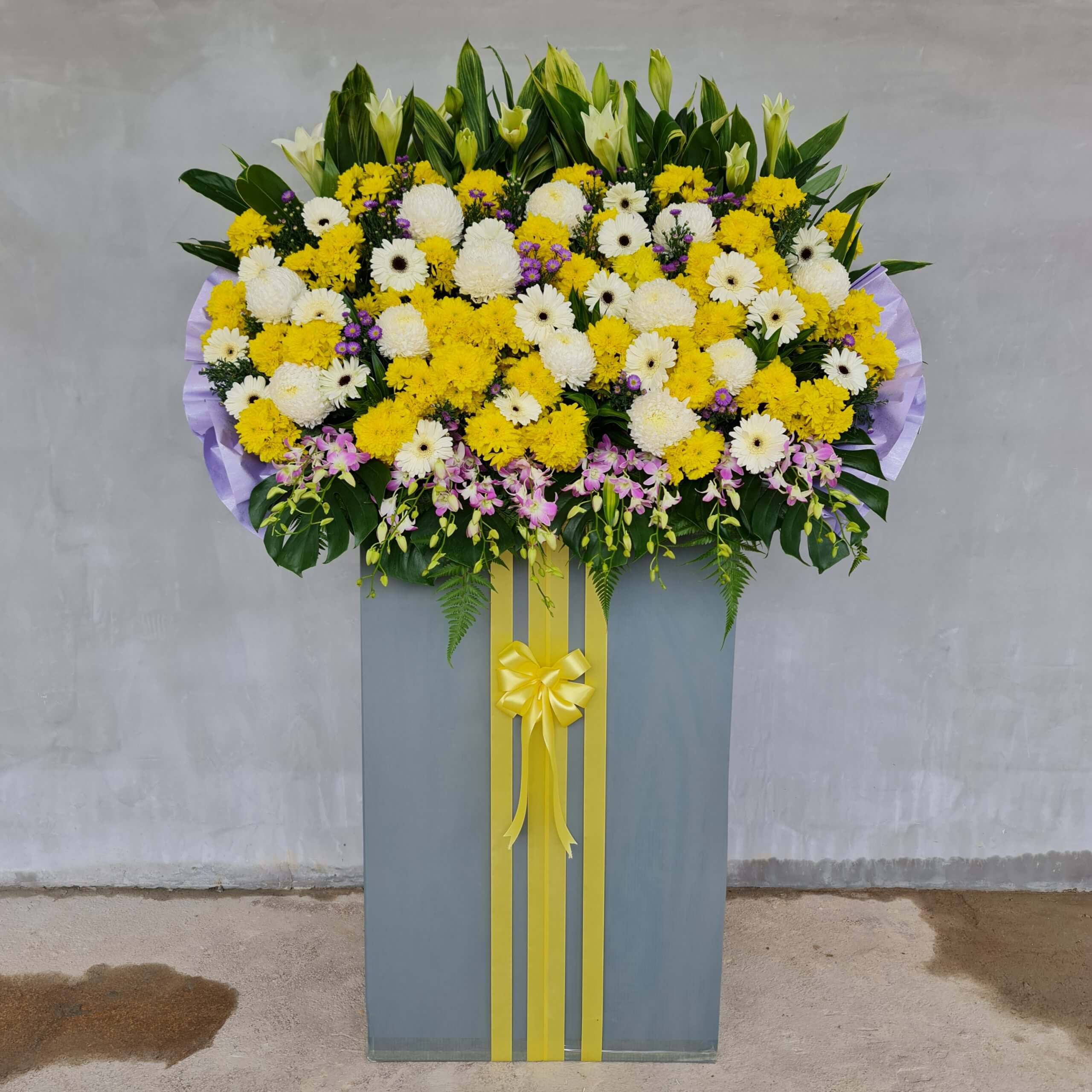 Creating Personalized Funeral Wreath Flowers in Singapore