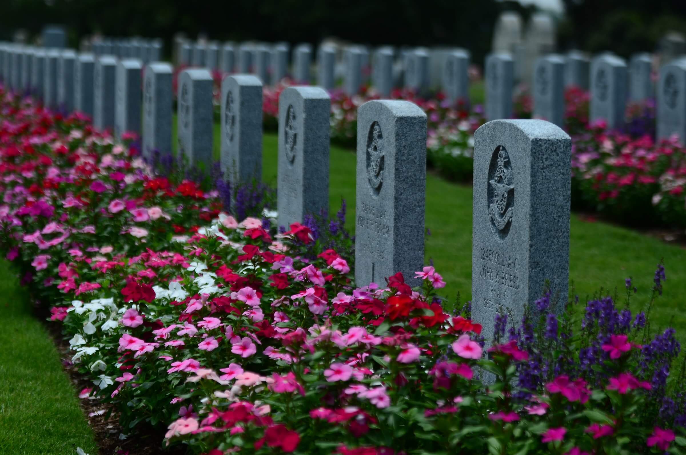 Honour the Loss of a Loved One with These Flower Arrangements