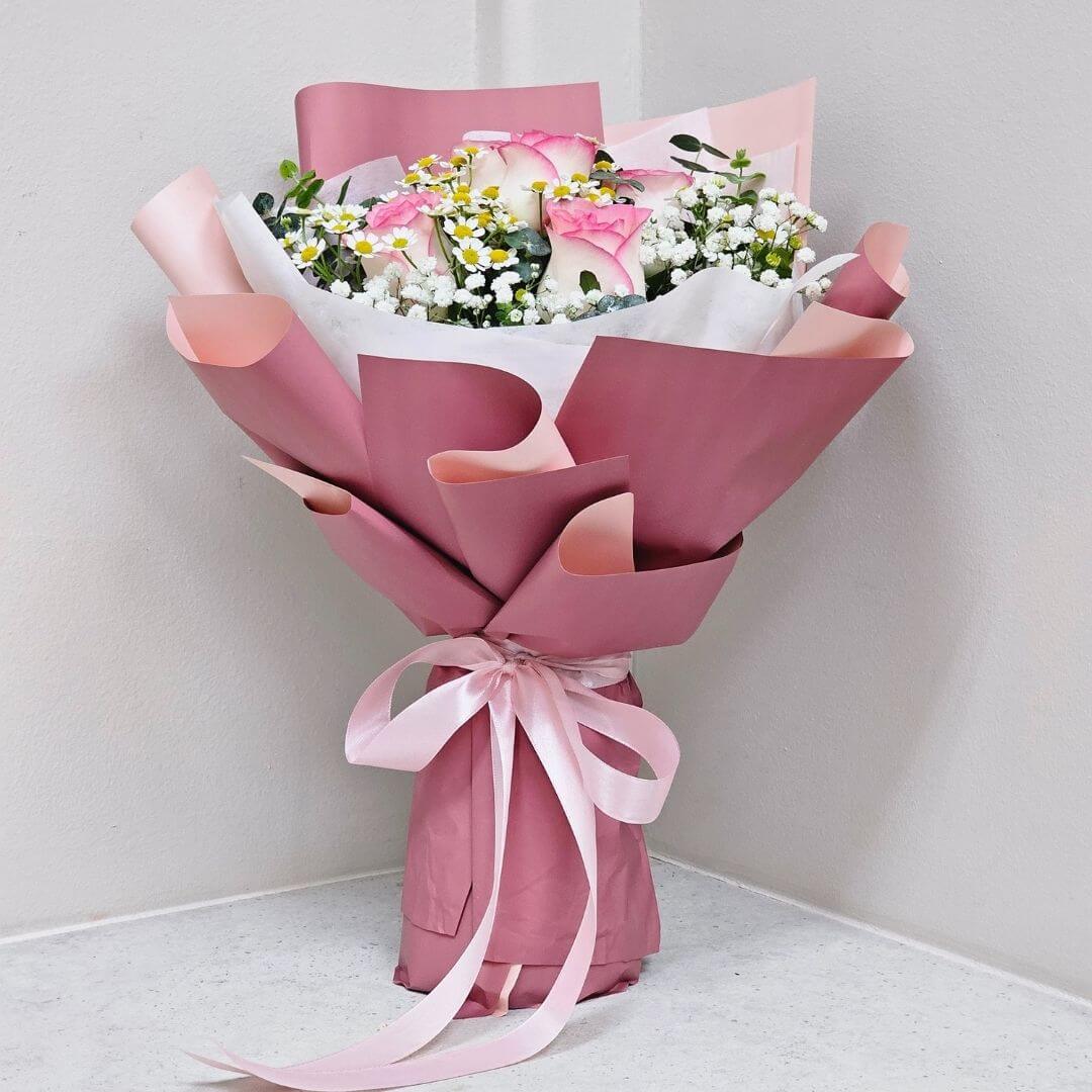 Glacial Heart Bouquet - Roses Bouquet