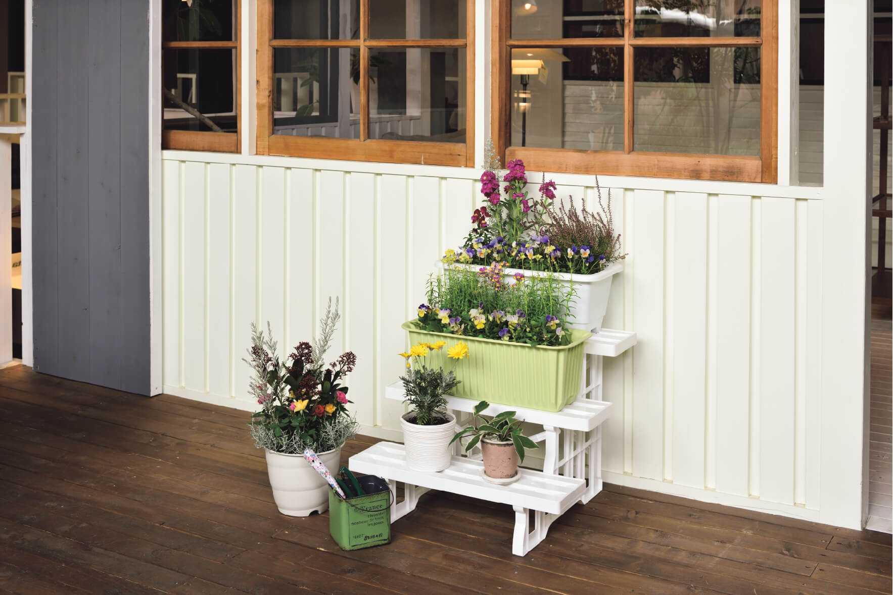 OGL Flower Stand 600 (White)