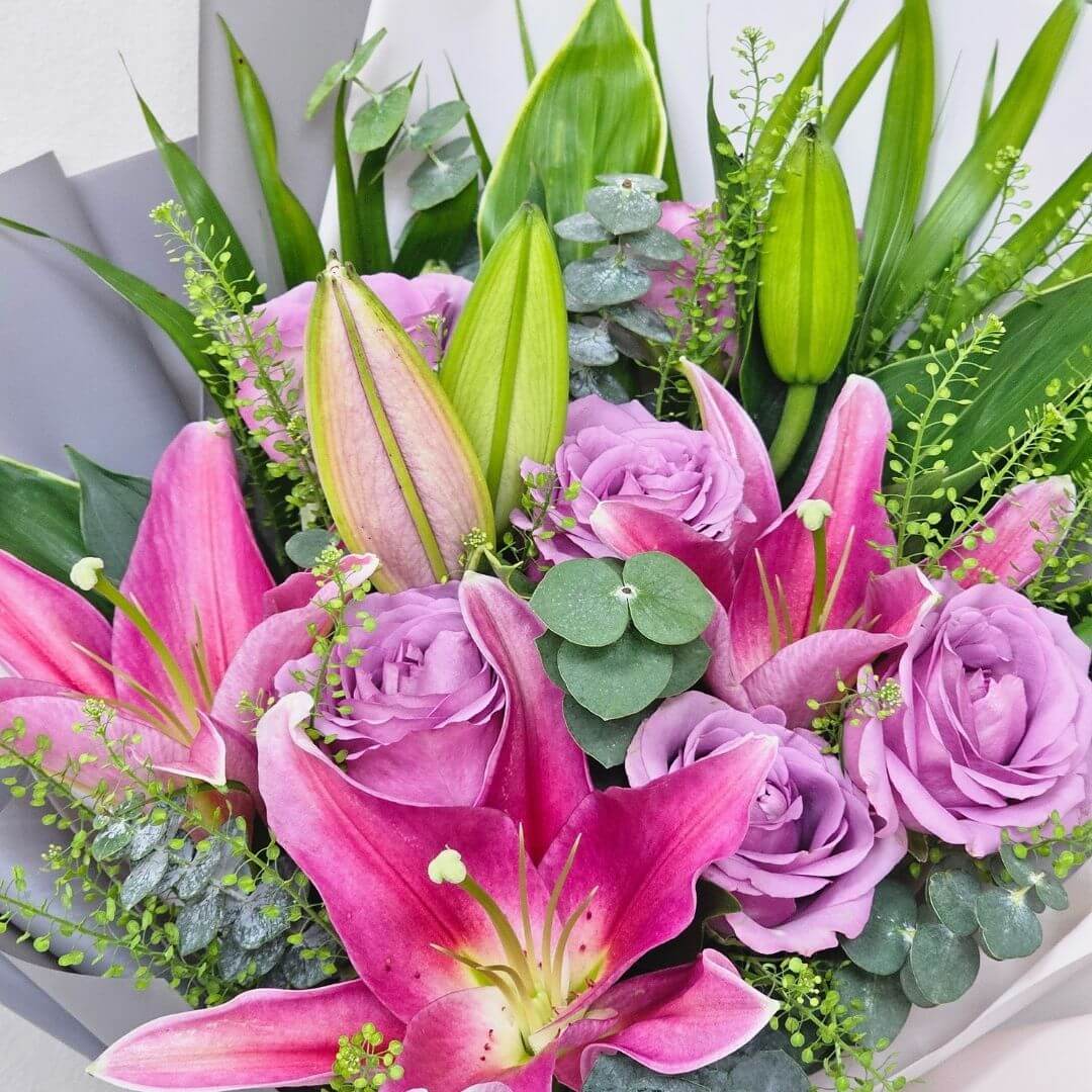 Regale Splendour Bouquet - Lillie Bouquet