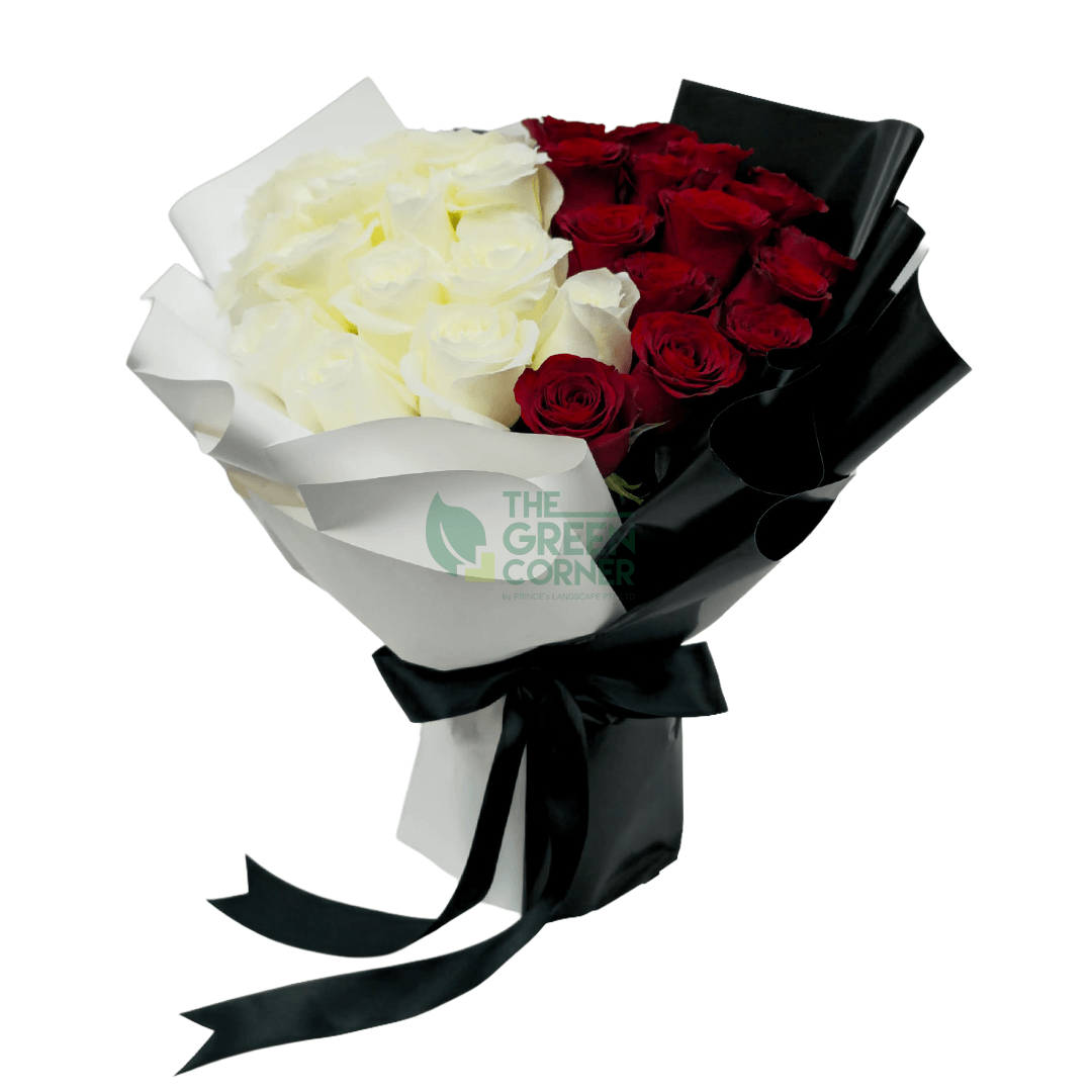 Noir et Ivoire Flower Bouquet