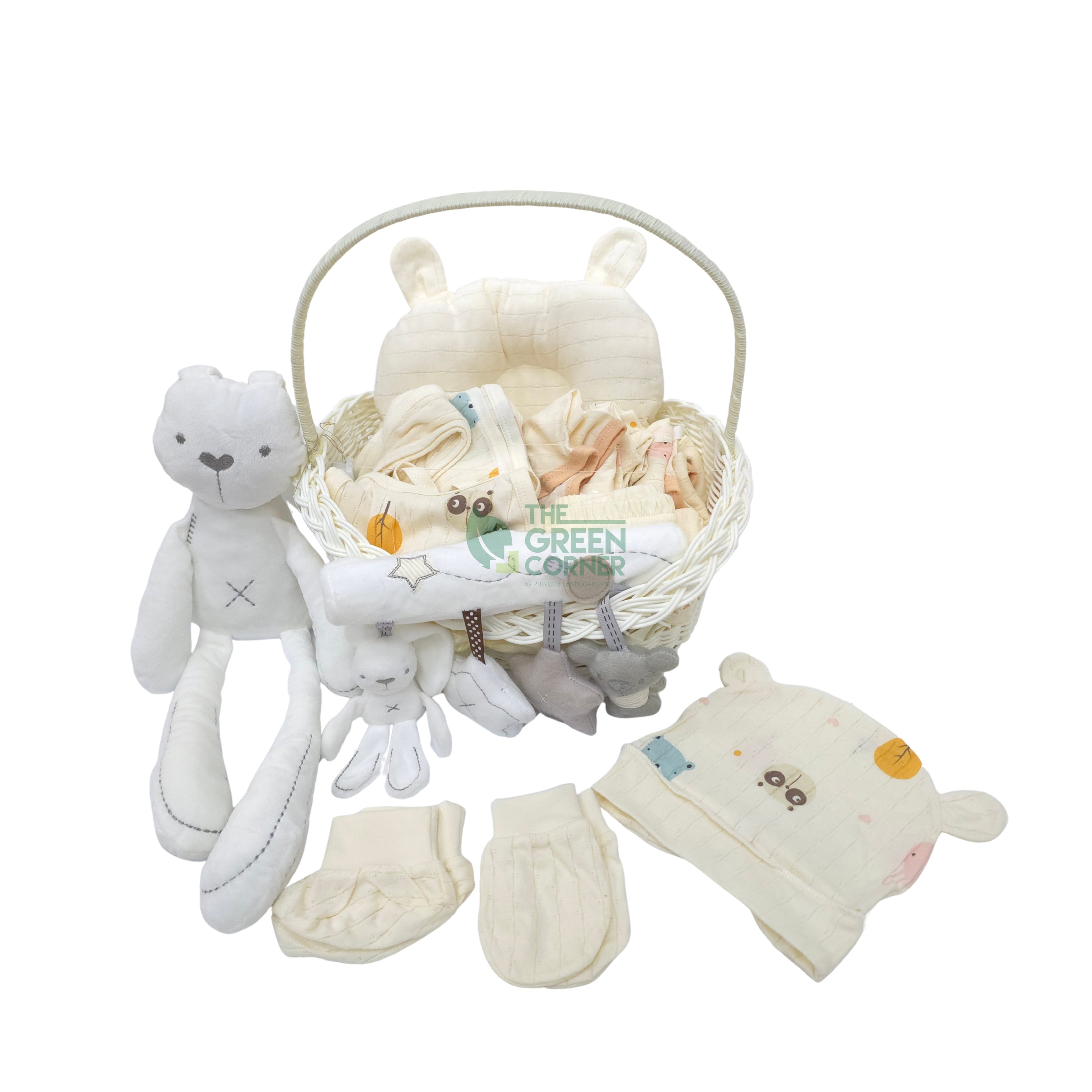 All 26 pieces in the Little Wonder gender-neutral newborn hamper laid out — The Green Corner Singapore
